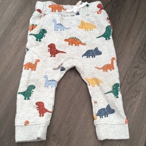 H&M Dino sweats 9-12M